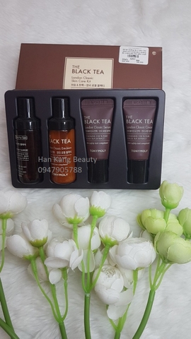 Bộ kít dưỡng da 4 món The black tea tonymoly ( dưỡng ẩm chống lão hóa giảm nhăn da)