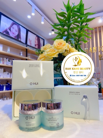 Set Kem dưỡng dạng Gel siêu dưỡng ẩm, kiềm dầu Ohui Miracle Aqua Gel Cream