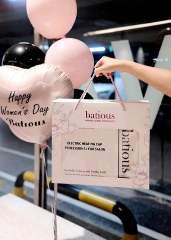 Sữa tắm trắng da, mờ vết thâm phục hồi da cháy nắng hương nước hoa Batious Shower Gel của Anh Quốc