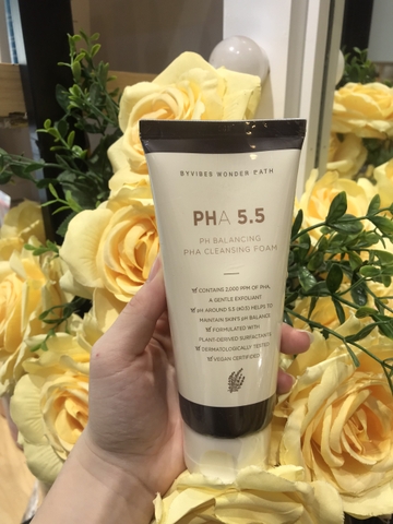 Sữa Rửa Mặt Sạch Sâu Dịu Nhẹ Cho Da Dầu Mụn Byvibes Wonder Bath PHA 5.5 PH Balancing PHA Cleansing Foam (có VAT)