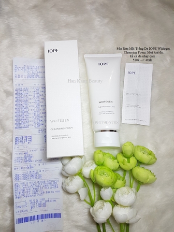 Sữa rửa mặt trắng da IOPE Whitegen Cleansing Foam.