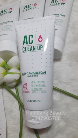 Sữa Rửa Mặt giảm mụn cân bằng độ ẩm Etude House AC Clean Up.