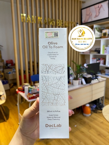 Dầu tẩy trang kiêm sữa rửa mặt (2in1) giúp làm sạch & Sáng da Olive Oil To Foam Doclab 200ml ( có VAT )