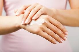 Kem dưỡng da tay mềm mịn sáng da 3W Clinic Pure Natural hand care