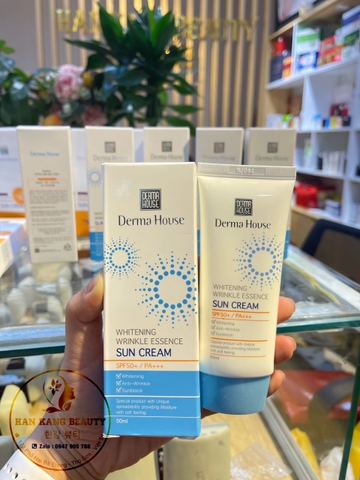 Kem Chống Nắng Làm Trắng Da Thấm Nhanh Không Bết Dính Derma House Whitening Wrinkle Essence Sun Cream SPF50+ PA+++ (màu xanh)