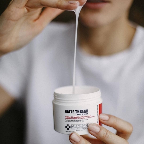 Kem Dưỡng Chống Lão Hóa Chuyên Sâu Cho Vùng Da Cổ Medi-Peel Naite Thread Neck Cream 100ml (có VAT)