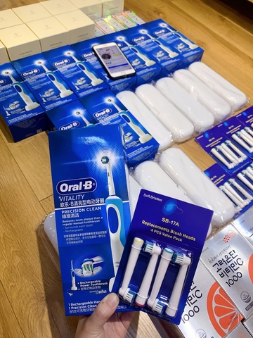 Bàn chải điện Oral-B Vitality ( Oral-B xuất nội địa Trung)