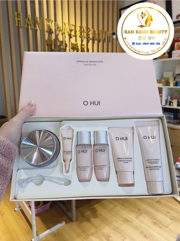 Set kem dưỡng ẩm, chống lão hóa Ohui hồng Miracle Moisture Ceramide Boosting Cream Special Set