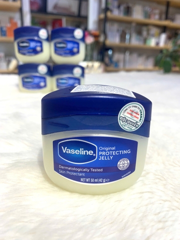 Sáp Dưỡng Ẩm Vaseline Pure Petroleum Jelly 50ml (có VAT)