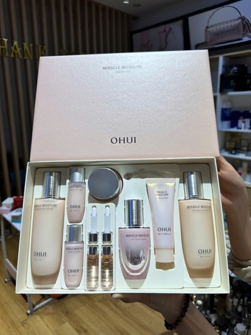 Set dưỡng da phục hồi,dưỡng trắng,chống nhăn, nước hoa hồng và sữa dưỡng Ohui hồng Miracle Moisture Pink Barrier 9sp