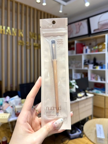 Chổi ( cọ ) đánh phấn mắt, tạo khối, highlight Aritaum Nudnud Brush