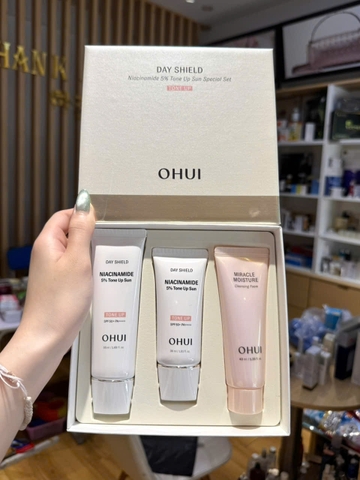 Set Kem chống nắng nâng tone Ohui Day Shield Niacinamide 5% Tone Up Sun SPF50+/ PA++++