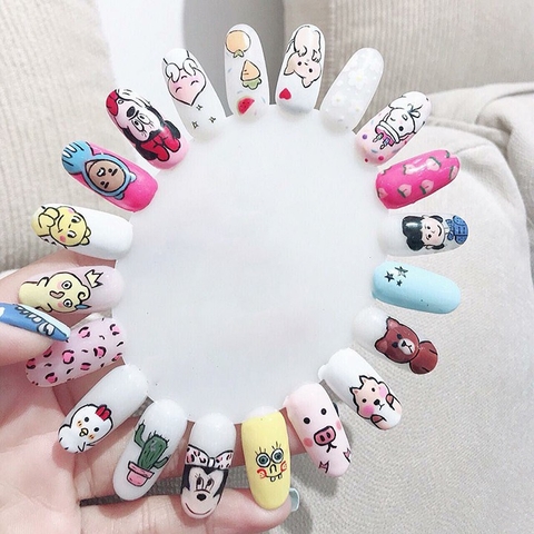 Bộ móng giả tập vẽ