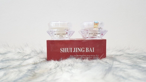 Kem trị nám thủy tinh bạch 20g x 2