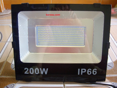 đèn led pha 200w