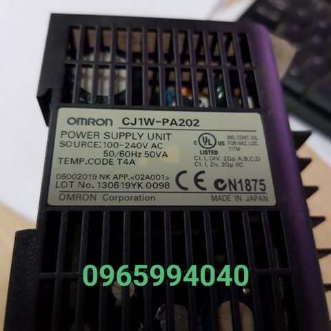 Module nguồn Omron CJ1W-PA202 và cổng kết nối