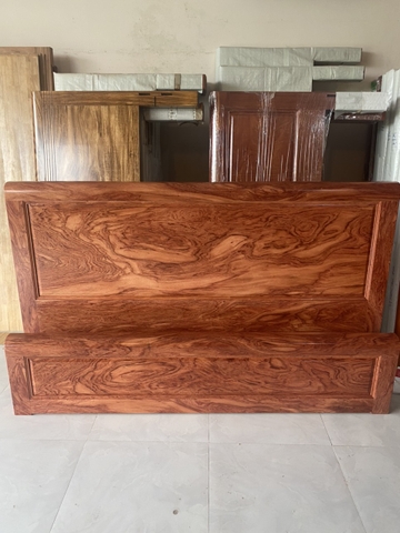 Táp đầu giường 01