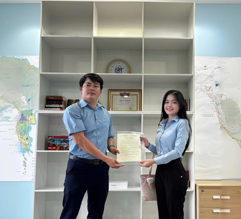 PQLAW TRAO GIẤY CHỨNG NHẬN ĐIỀU CHỈNH ĐĂNG KÝ ĐẦU TƯ CHO CÔNG TY TNHH MTV DU LỊCH COSMOS PHÚ QUỐC
