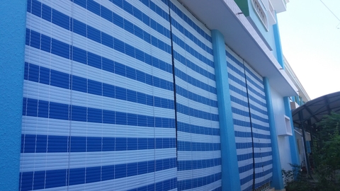 Mành nhựa che nắng mưa ban công