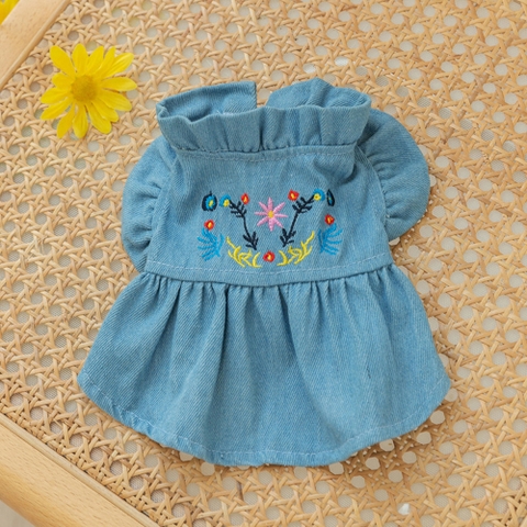 Váy bò thêu hoa cho chó mèo