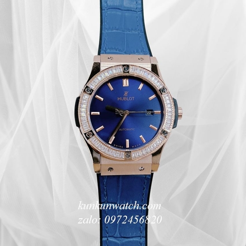 Đồng Hồ Nam Hublot Automatic Viền Đá Vuông Dây Da Vân Silicone Xanh Rose Gold 42mm