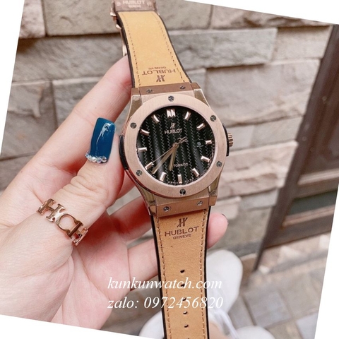 Đồng Hồ Nam Hublot Classic Fusion Automatic Dây Da Silicone Nâu Rose Gold 42mm
