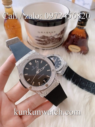 Đồng Hồ Nam Hublot HLS061 - Quartz - Dây Cao Su Đen Vỏ Bạc -  42mm