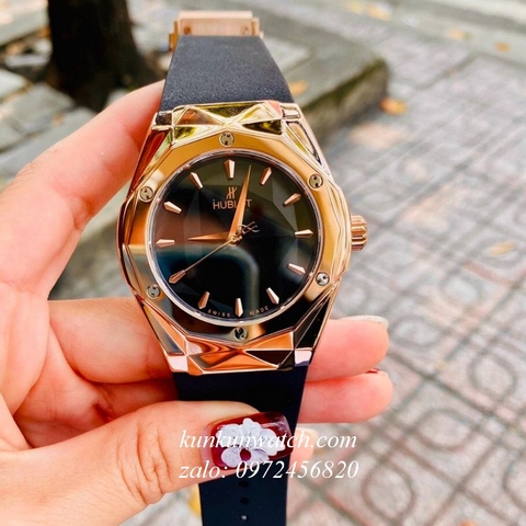Đồng Hồ Nam Hublot Geneve Automatic Nền Mặt Số Phá Cách Dây Đen Vỏ Vàng 44mm