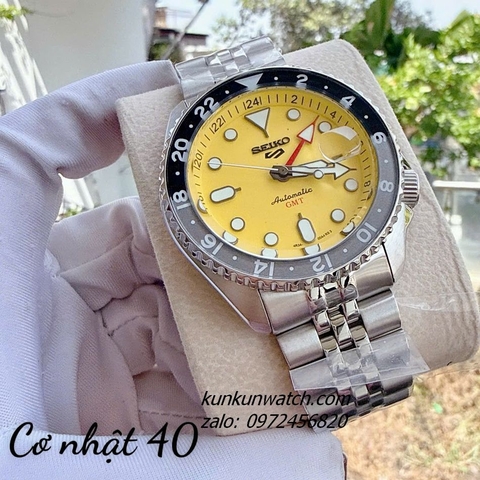 Đồng Hồ Nam Seiko 5 Sports SKX GMT Automatic Silver Mặt Vàng 40mm