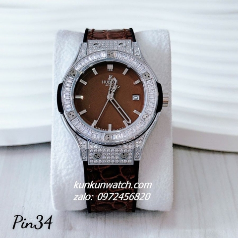 Đồng Hồ Nữ Hublot Classic Fusion Đính Đá Vỏ, Viền Đá Vuông, Lịch Ngày Dây Silicone Da Vân Nâu Silver 34mm