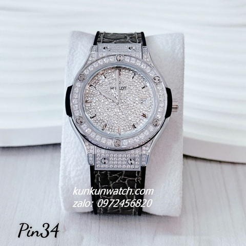 Đồng Hồ Nữ Hublot Classic Fusion Đính Full Đá, Viền Đá Tròn, Lịch Ngày Dây Silicone Da Vân Xám Silver 34mm