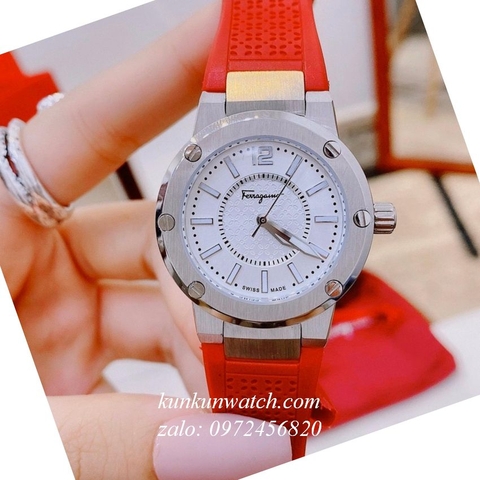 Đồng Hồ Nữ Salvatore Ferragamo F80 Dây Silicone Đỏ Niềng Trơn 33mm