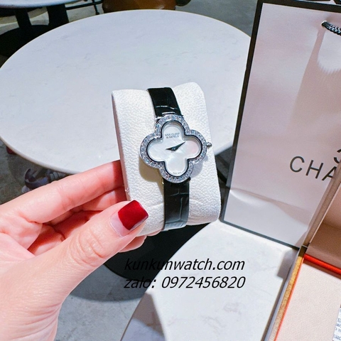 Đồng Hồ Nữ Van Cleef & Arpels Alhambra Silver Đính Đá Dây Da Đen Mặt Trắng 30mm