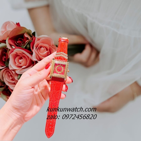 Đồng Hồ Nữ Versace DV-25 Mặt Vuông Dây Da Đỏ 30mm