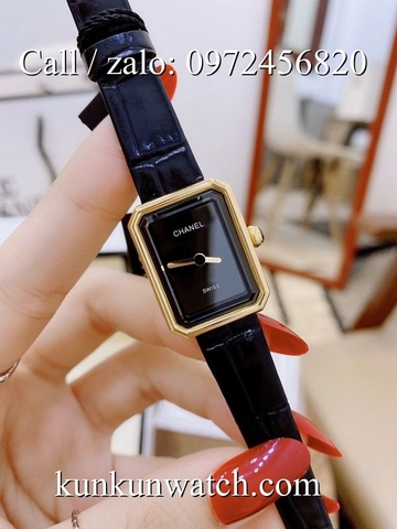 Đồng Hồ Nữ Chanel Boy Friend CNND012 - Dây Da Đen - Vỏ Vàng - 20 x 28mm