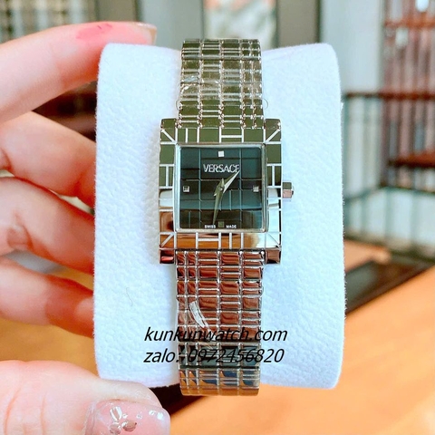 Đồng Hồ Nữ Versace Mosaic Quartz Silver Đen Mặt Vuông 22mm