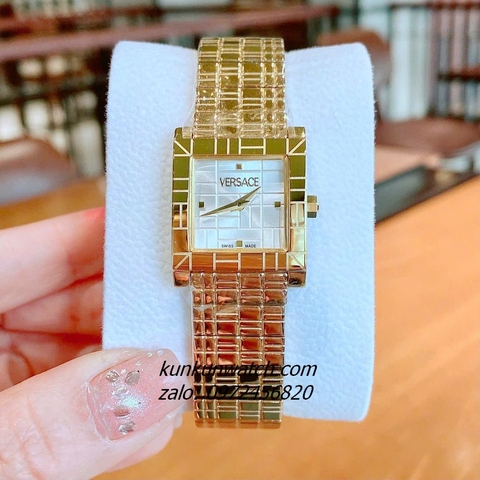 Đồng Hồ Nữ Versace Mosaic Quartz Gold Mặt Trắng Vuông 22mm