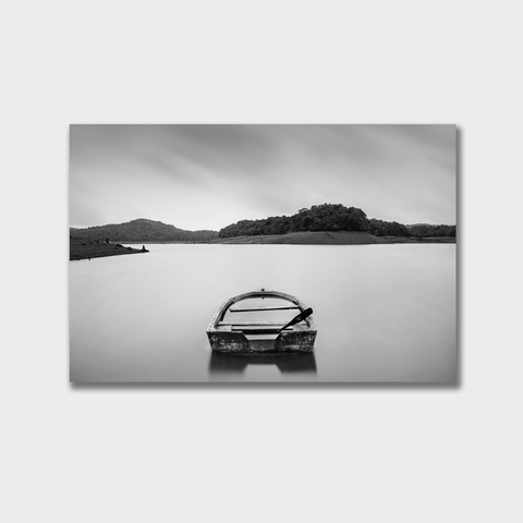 Tranh The boat BW