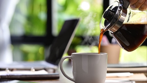 Uống cà phê sau khi ăn sáng giúp kiểm soát trao đổi chất tốt hơn
