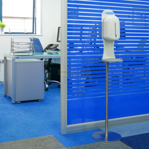 Máy xịt cồn cảm ứng tự động chân đứng ATMOR – AT110A