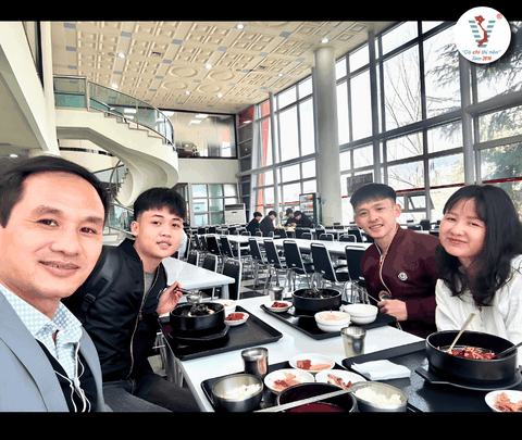 Trải Nghiệm Nhà Ăn Sinh Viên Tại Đại Học Hàn Quốc Cùng Học Viên Viet Spirit