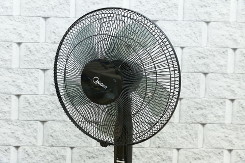 Quạt đứng Midea FS40-15QR