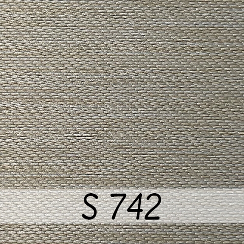 Rèm Cầu Vồng Lắp Đặt Chuẩn Kỹ Thuật Tại Hà Nội