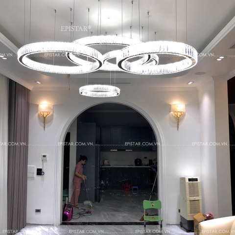 đèn trang trí phòng khách, đèn trang trí hiện đại, đèn trang trí chung cư, đèn trang trí biệt thự, đèn trang trí cao cấp, đèn trang trí, đèn trang trí bàn ăn, đèn trang trí thông tầng, đèn trang trí sảnh, đèn trang trí khách sạn, đèn trang trí resort.