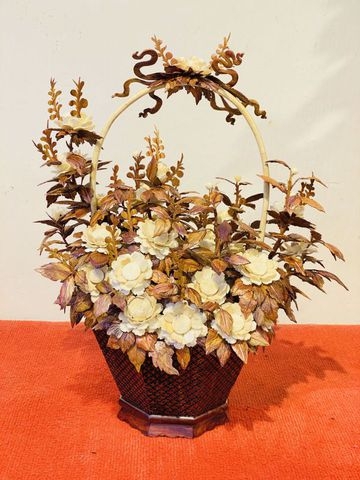 Nên mua giỏ hoa Sưa ở đâu uy tín, chất lượng, không lo về giá?