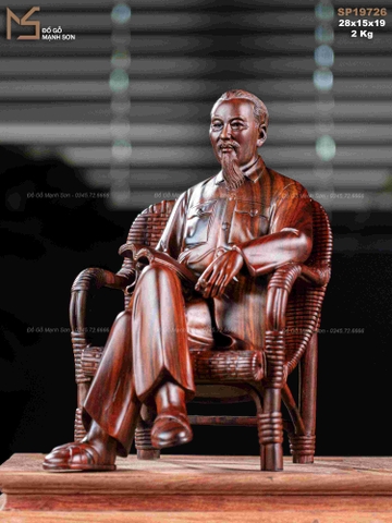 TƯỢNG BÁC HỒ - GỖ TRẮC