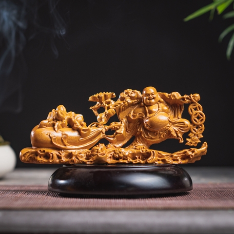 TƯỢNG DI LẶC KÉO BAO ĐỂ XE - GỖ BÁCH XANH MỘC CHÂU