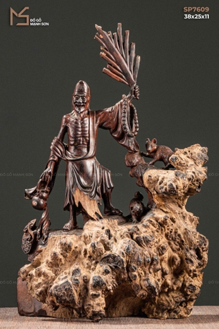 TƯỢNG TẾ CÔNG - GỖ NU TRẮC