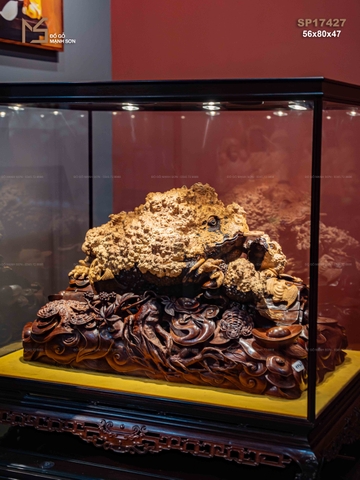 TƯỢNG CỤ CÓC THIỀM THỪ - GỖ NU TRẮC