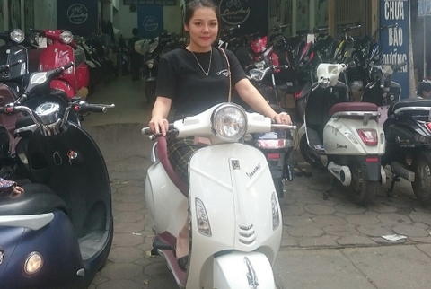 XE MÁY ĐIỆN VESPA VECRA S 2019 ĐANG Ở THỜI ĐIỂM HOÀNG KIM